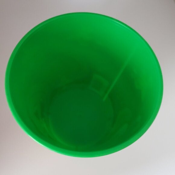 Hallmark Snoopy and Woodstock Halloween cup - Picture 5 of 6